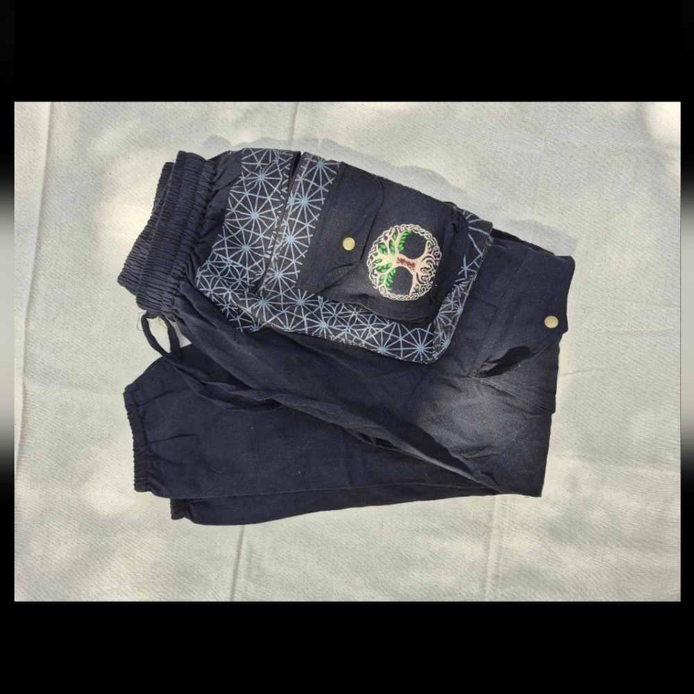 Black Geometric Patterned Pants - image 1